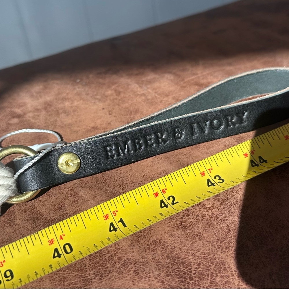 Ember & Ivory Macrame dog leash black leather. - Picture 4 of 6